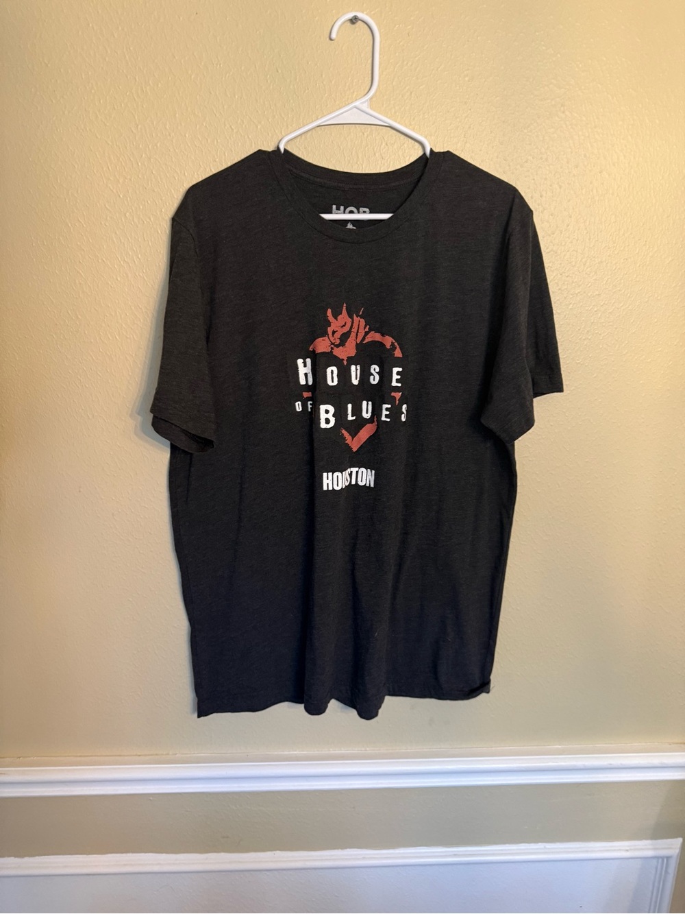 House of Blues Houston Short-Sleeve Graphic Tee — Black with Red Logo